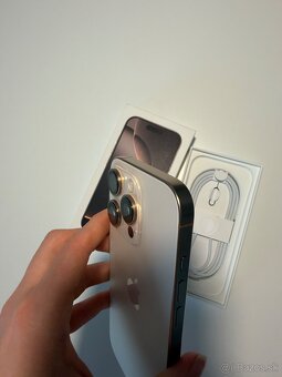 iPhone 16 Pro – Desert Titanium, 256 GB - 6