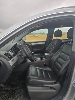 VW Tuareg 2.5L 6kvalt manuál android auto - 6