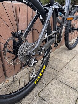 Predám zjazdový bicykel Specialized Big Hit FSR 3 - 6