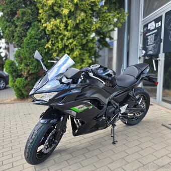 Kawasaki Ninja 650 2025 čierna - 6