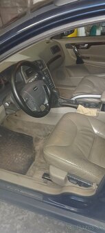 Volvo XC70 2,4 Turbo benzín 147 KW - 6