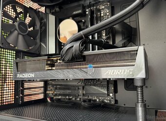 Ryzen 7 9800X3D\32GB\RX 9700XT\SSD\850W Zdroj - 6