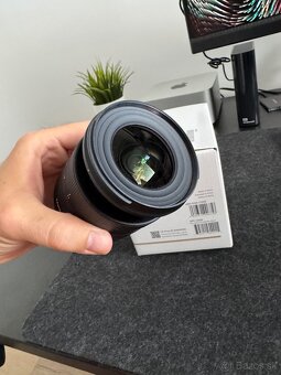 Sony ZV-E10 + Tamron 11-20 + Sony grip - 6