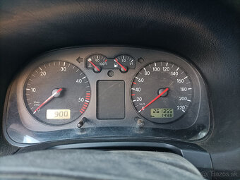 VW GOLF 1,9 - 6