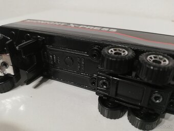 Matchbox Convoy CY-9 , Midnight X-press, England - 6