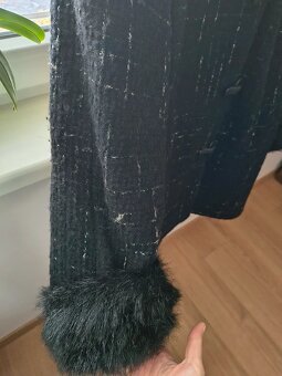 damsky zimny kabat s kapucnou a kozusinou. - 6