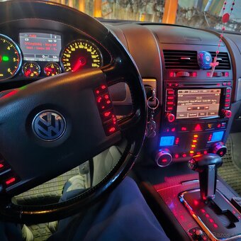 Predám vw touareg 3.0tdi 176kw - 6