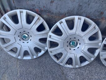 PUKLICE ŠKODA,VOLKSWAGEN - 6