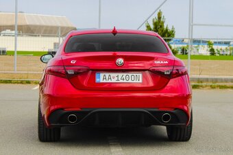 "Predané" Alfa Romeo Giulia 2.2 JTDM Veloce AT AWD - 6