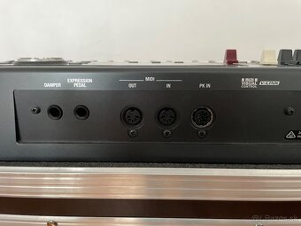 Keyboardy – Roland V Combo VR-09 (case + stojan 2-poshodový) - 6