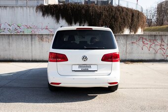 Volkswagen Touran 1.6 TDI DSG - 6