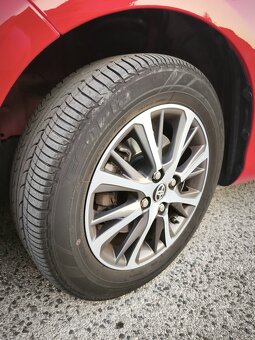 Toyota Yaris 2019 - automat benzín 1.5 - 6