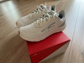 Altra Rivera - NOVE - ZARUKA - 6