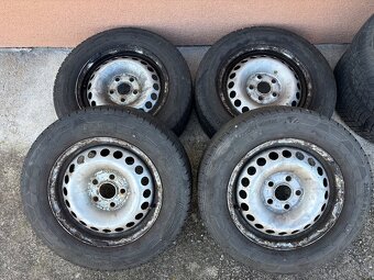 Predam zimnu sadu pneu s Volkswagen caravelle 215/65 R16 C - 6