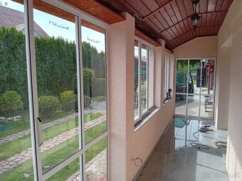 ZASKLENIE BALKÓNA,ČI TERASY LACNEJŠIE? ROLETY, ŽALÚZIE? - 6