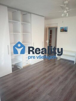 Predaj  NP - kancelárie/obchod -centrum PB - 6