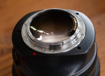 Canon EF 50mm F/1.0 L USM Ultrasonic Mount L- - 6