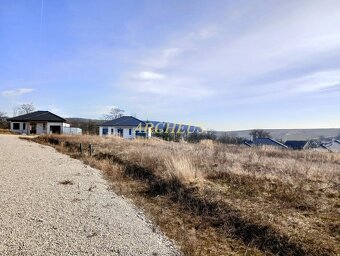 Stavebný pozemok so stavebným povolením a projektom Radimov - 6