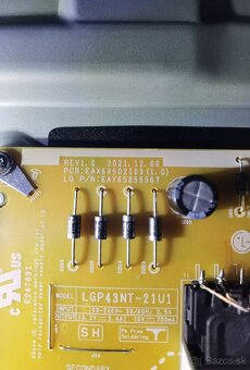 Predám diely z TV LG 43UR80003. - 6