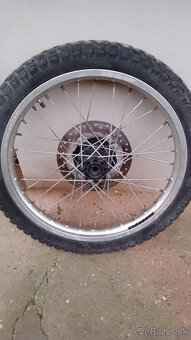 Honda NX 650 Dominator - 6