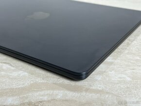 Apple MacBook Air 13, M2 8-core, 8GB, 256GB, 8-core GPU - 6