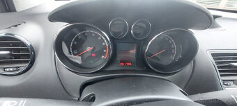 Opel Meriva 1,4 turbo - 6