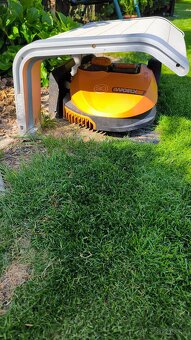 Predám robotickú kosačku worx landroid s garážou. - 6