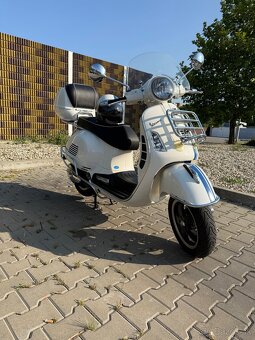 VESPA GTS 300 - 6