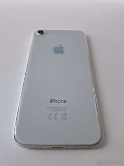 iPhone 8 64GB White - 6