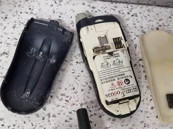 6x staré mobilné telefóny - Nokia, GSM, Ericsson - 6