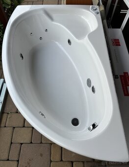 Rohová akrylátová vaňa so zástenou - 6