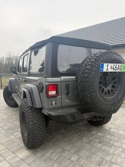 Jeep Wrangler - 6