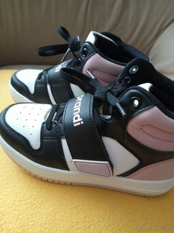 Tenisky " sprandi " 33 - 6