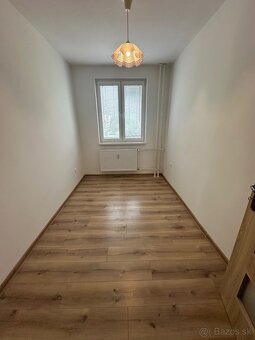 Na predaj krásny zrekonštruovaný 3 izbový by na 2.poschodí - 6