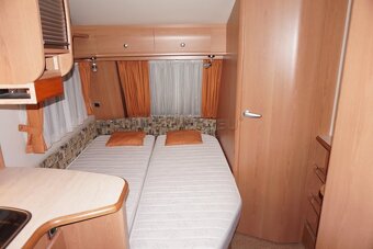 Ponúkam na predaj celoročný karavan AVENTO - 6