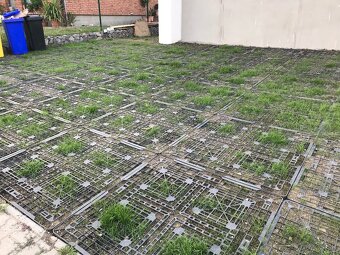 predám plastove palety , trativod , zatravnovace - 6