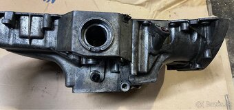 Mercedes om642 4 matic olejova vaňa - 6