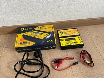 Airsoftová zbraň M4 + príslušenstvo - 6