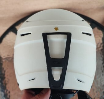 Dámska lyžiarska prilba s okuliarmi - 6