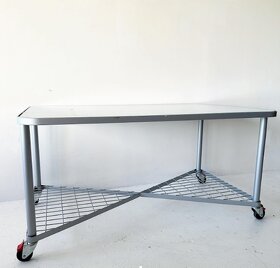 Sklenený písací stôl pre PC IKEA Moment - 6