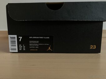 AIR JORDAN FIRST CLASS - 6