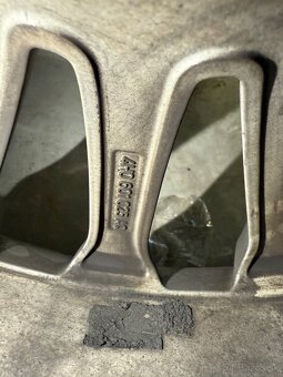 255/45 R19 5x112 ET33 Audi original - 6