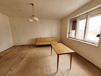 Nána-RD na predaj s 1979 m2 pozemkom vhodný na podnikanie - 6