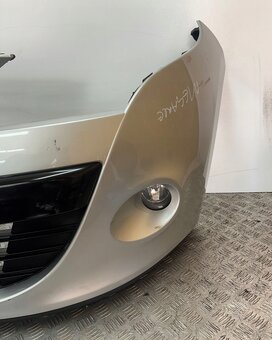 Renault Megane III 3 2008- predný nárazník - 6