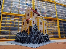 Lego MOC Pirat Pevnost dostojnickeho pluku - 6