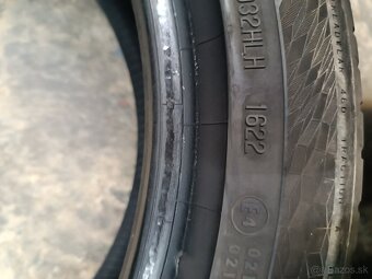Continental Ultracontact 215/50R18 - 6