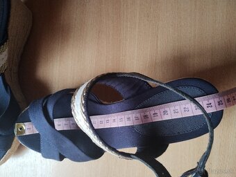 Elegantné sandálky č.38 od Tommy Hilfiger - 6