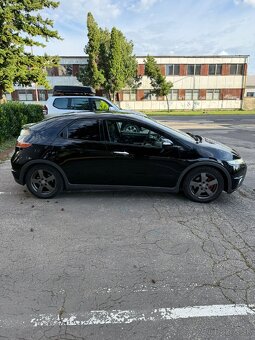 Honda Civic 1.8 V-tec , 103kW - 6