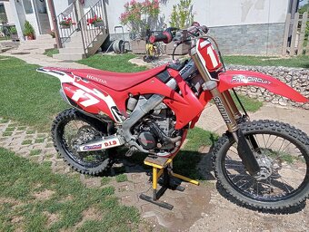 Honda CRF 250 r - 6