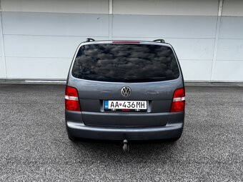 Volkswagen Touran 2.0 TDI 103kw 2005 5 miestne - 6
